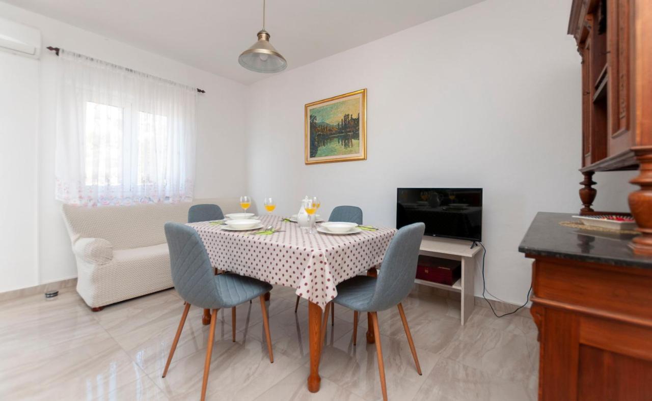 Apartments Jasna Omiš Exterior foto